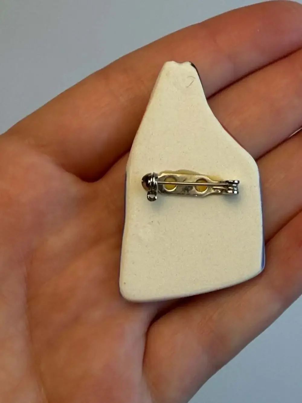 Vintage Hand-Painted Ceramic House Brooch Pin with Gold Trim